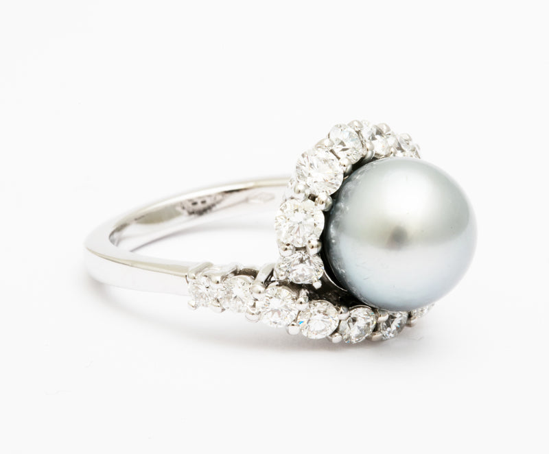 Silver Grey Tahitian Pearl 1.72 carats Diamonds Gold Ring